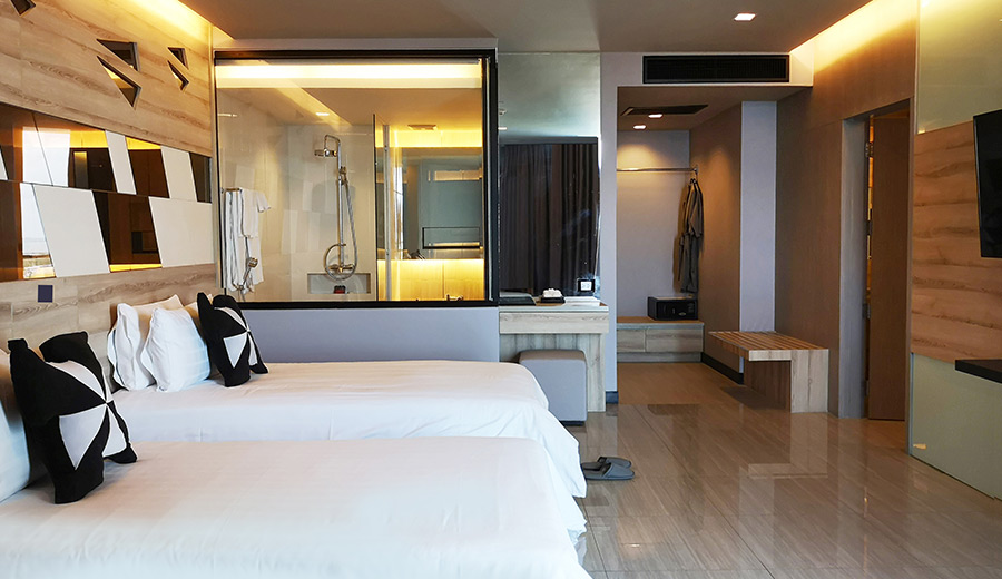 2-Bedroom Oceanfront Suite